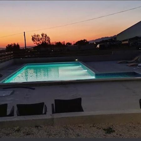 Apartmani Niko 1 Radovin Екстериор снимка