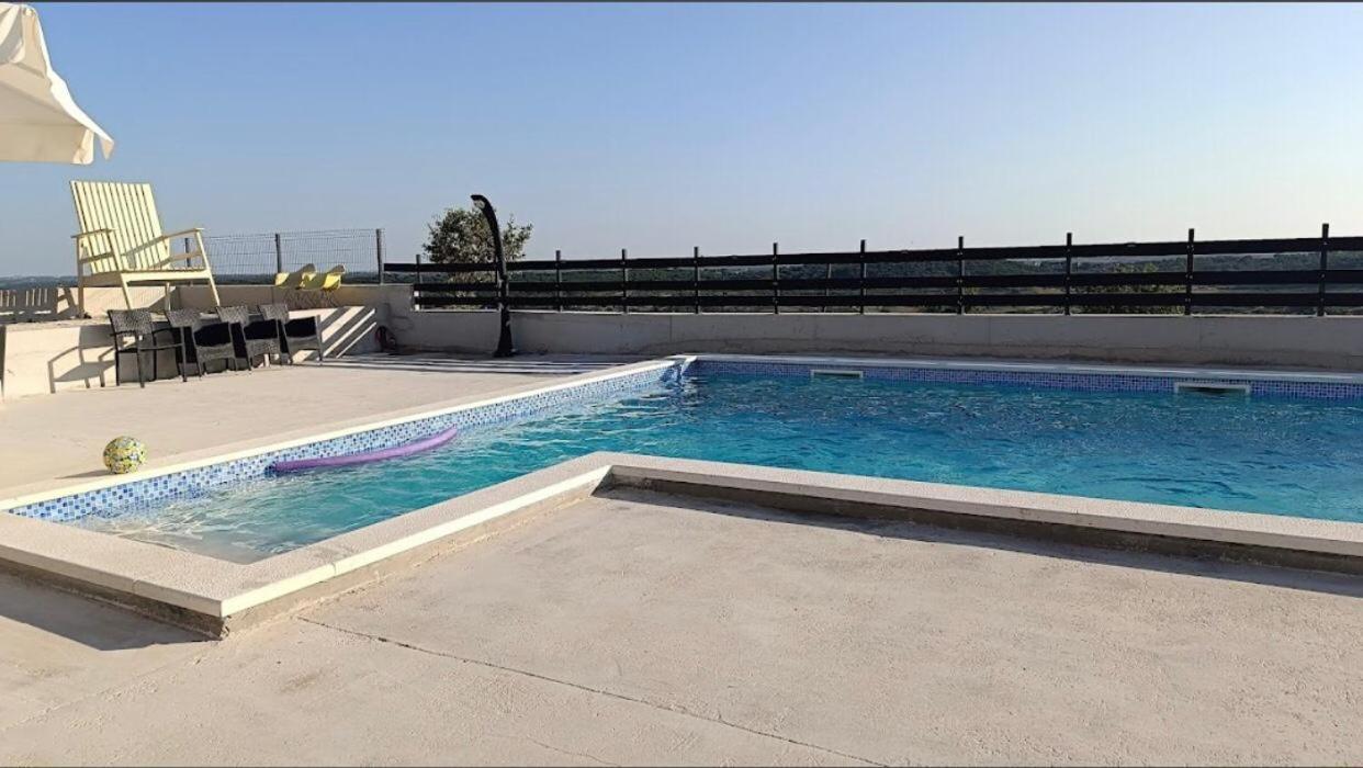 Apartmani Niko 1 Radovin Екстериор снимка