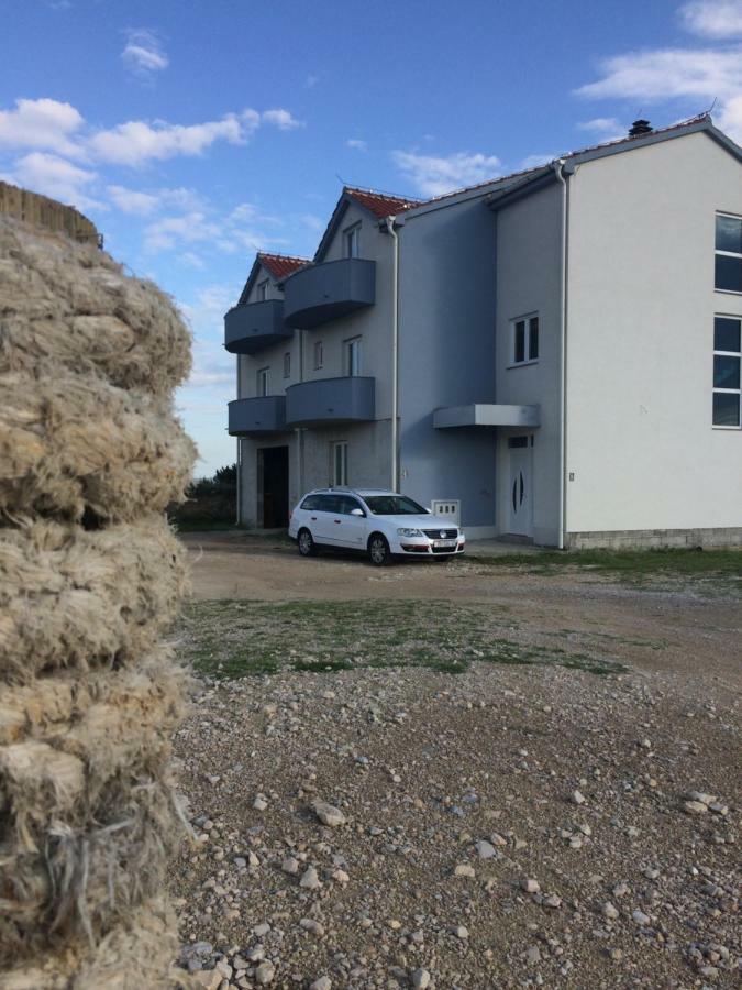 Apartmani Niko 1 Radovin Екстериор снимка