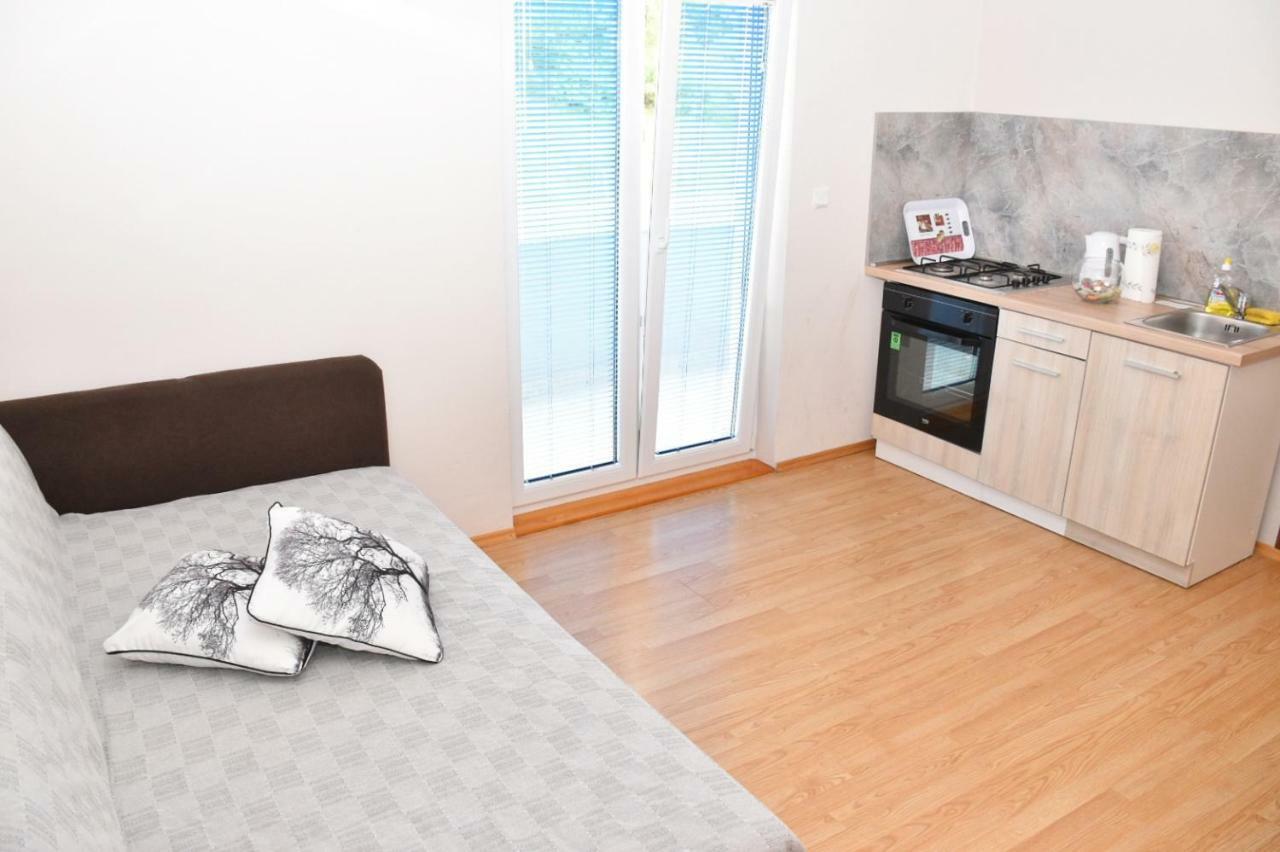 Apartmani Niko 1 Radovin Екстериор снимка