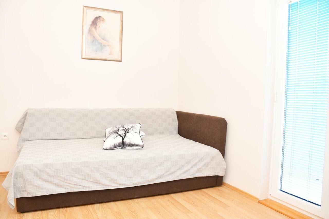 Apartmani Niko 1 Radovin Екстериор снимка
